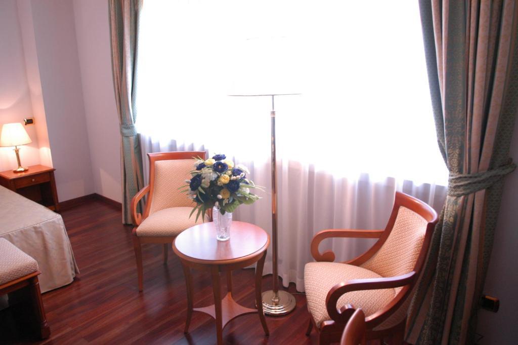 Pilgrim'S Hotel Cicognolo Kamer foto