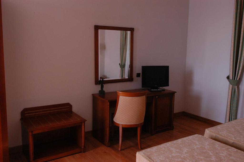 Pilgrim'S Hotel Cicognolo Buitenkant foto
